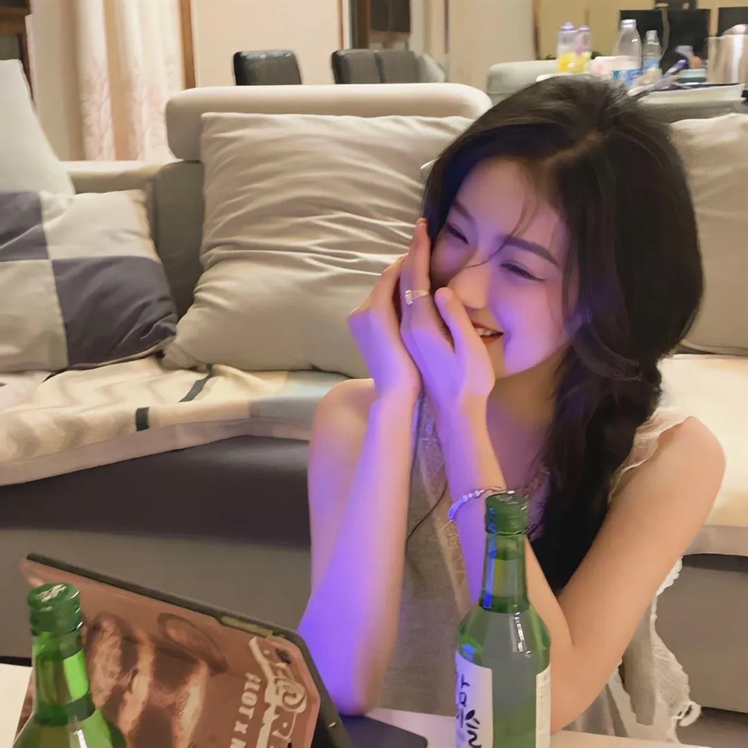 深夜中的企鹅